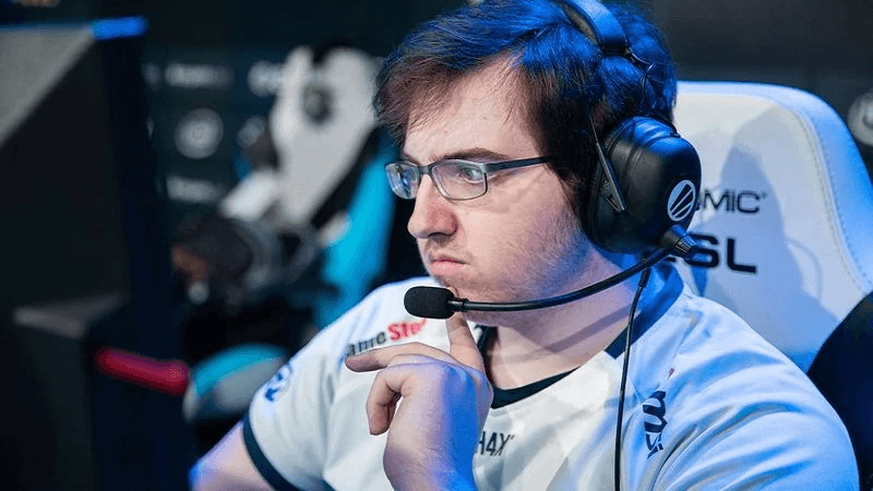 Yay, da BLEED, é alvo de críticas de ex-companheiros de equipe da BLEED e Disguised