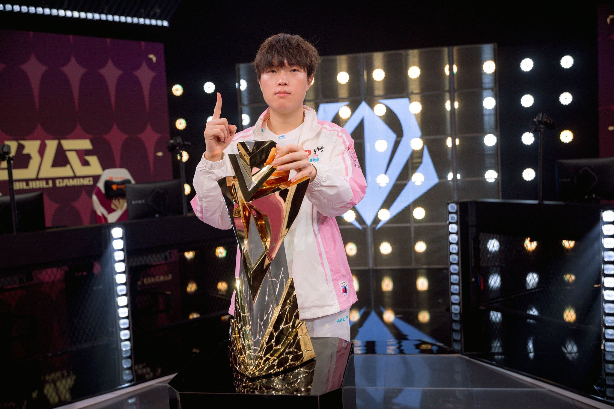 Bin's deep champion pool is part of what earned him the Finals MVP award at First Stand 2026. (Credit: Bruno Alvares/Riot Games)