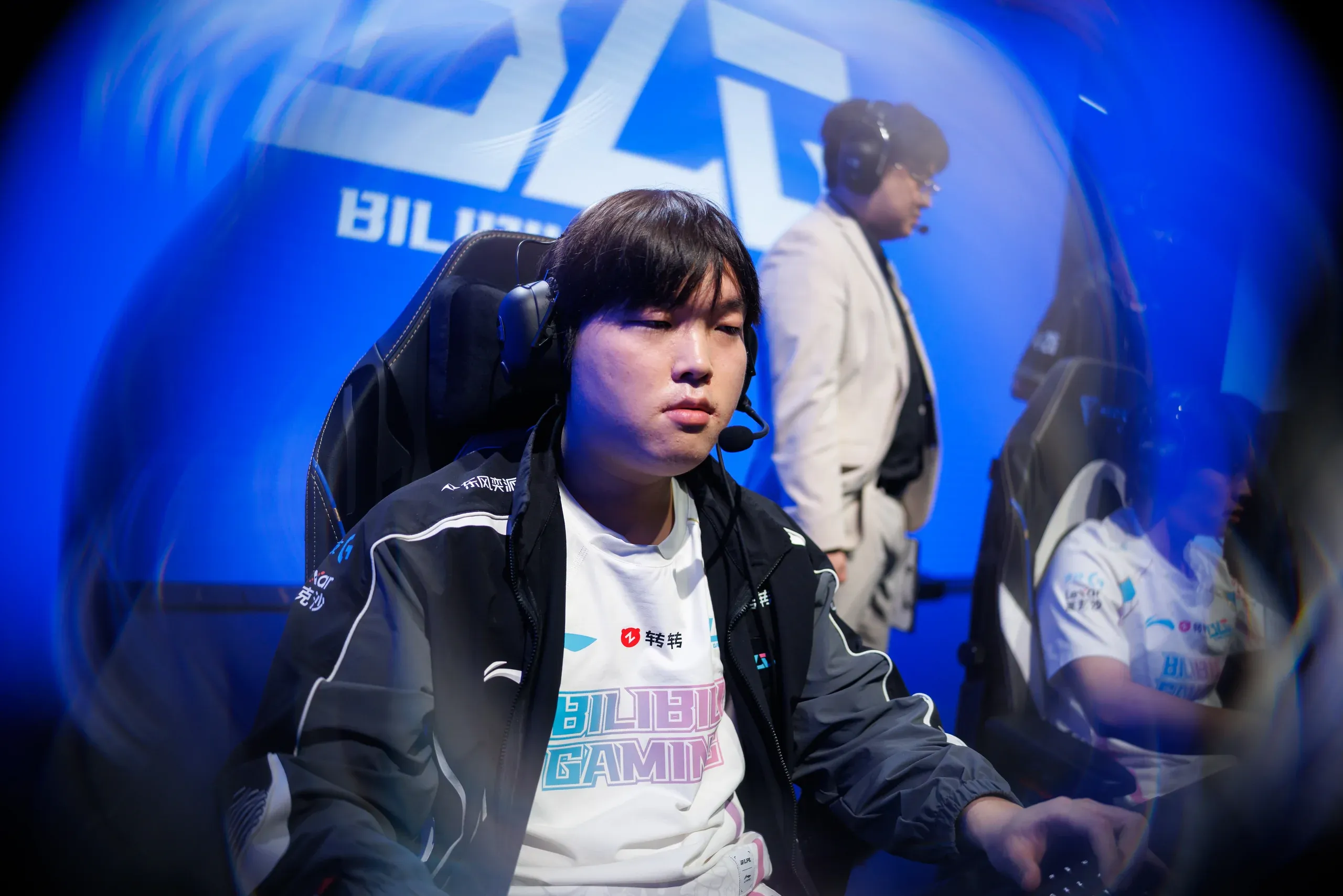 Bilibili Gaming win the LPL Split 1 2026 trophy off a monstrous performance by Bin