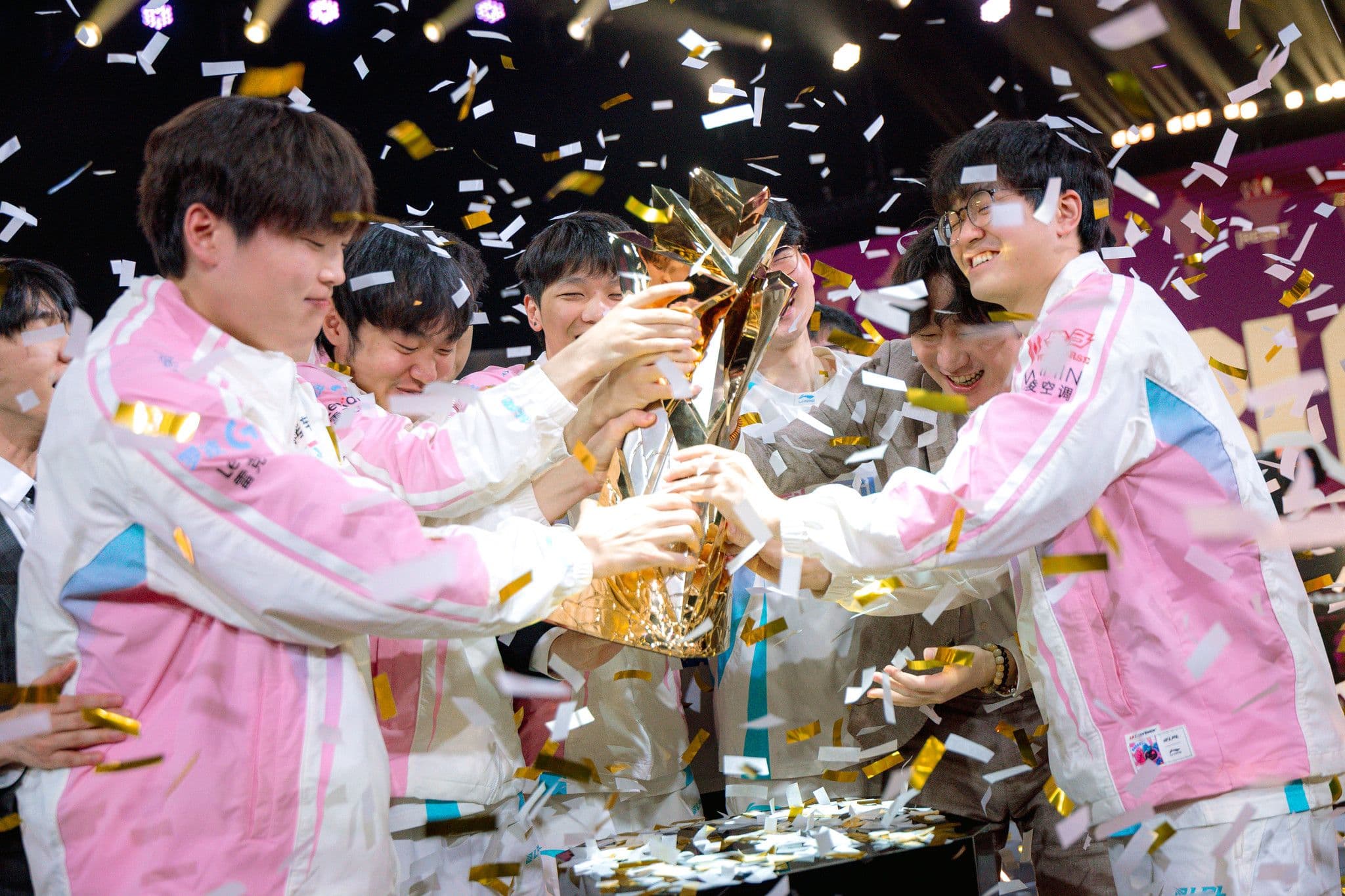 BLG have done nothing but lift trophies this year so far. (Credit: Bruno Alvares/Riot Games)