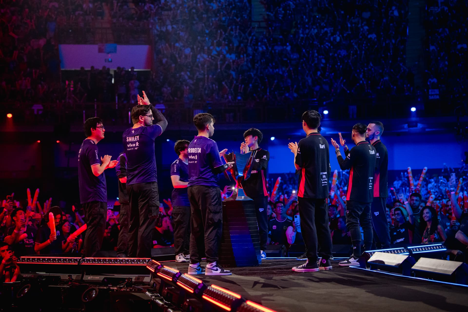 O CBLOL está se fundindo com a LLA e LCS para formar a nova liga LTA