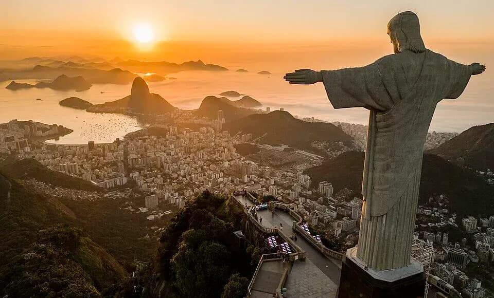 Cristo_Redentor_-_Rio_de_Janeiro_-_20230321170956-960x580.jpg