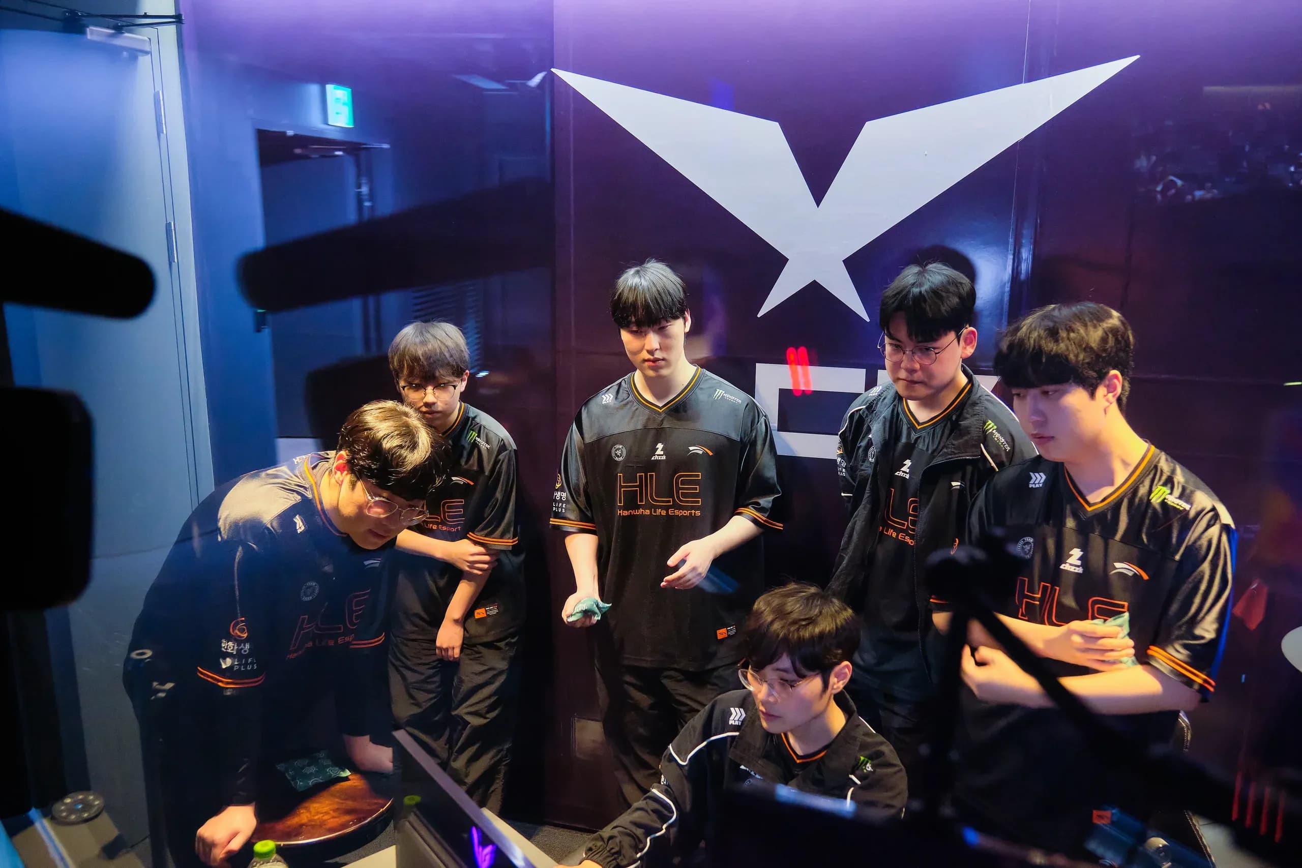 Hanwha Life Esports Take Down T1 to Secure First-Ever MSI Qualification