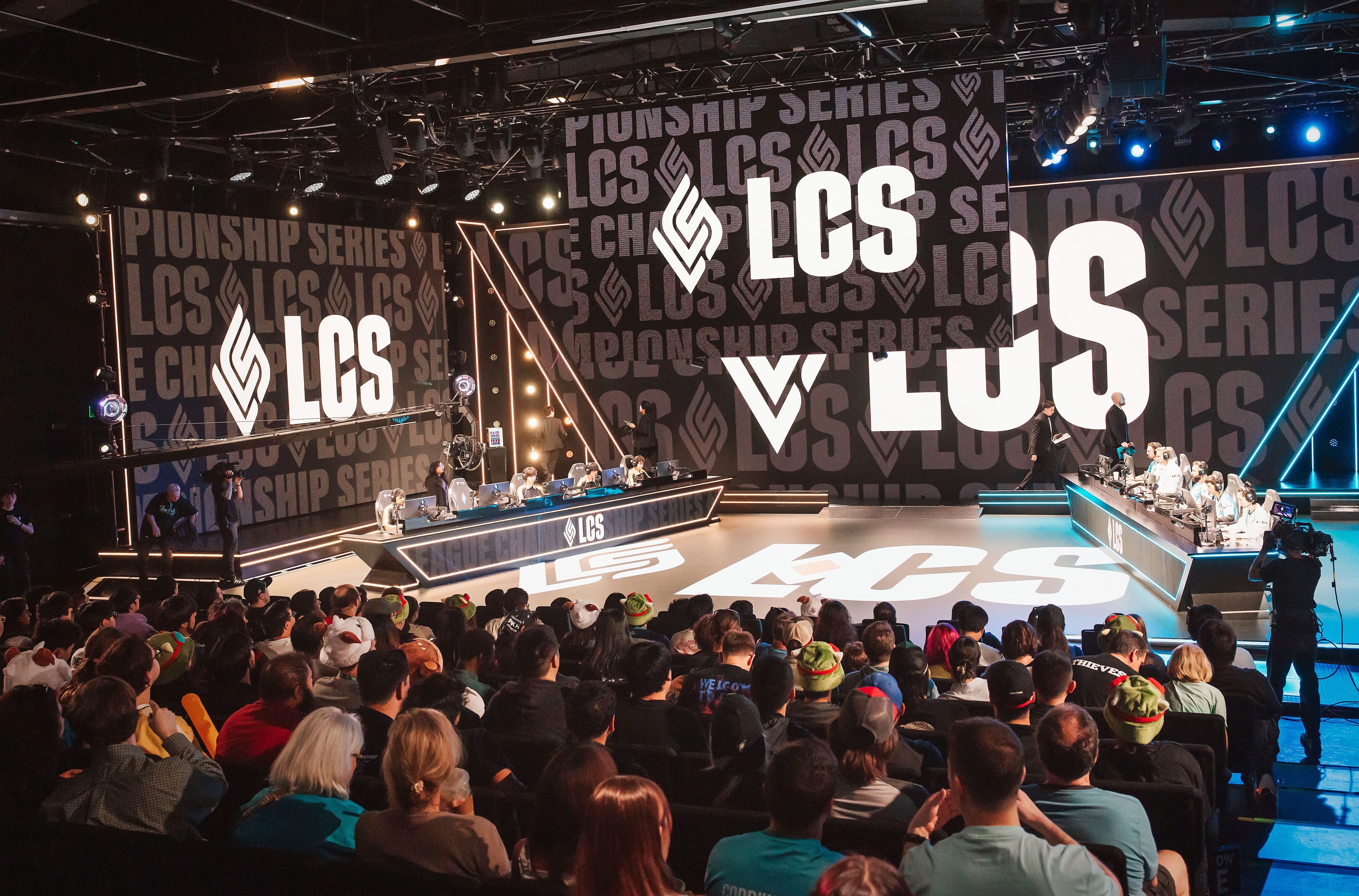 Fans cheering their teams on inside the Riot Games Arena in Los Angeles, California. (Credit: Colin Young-Wolff/Riot Games)