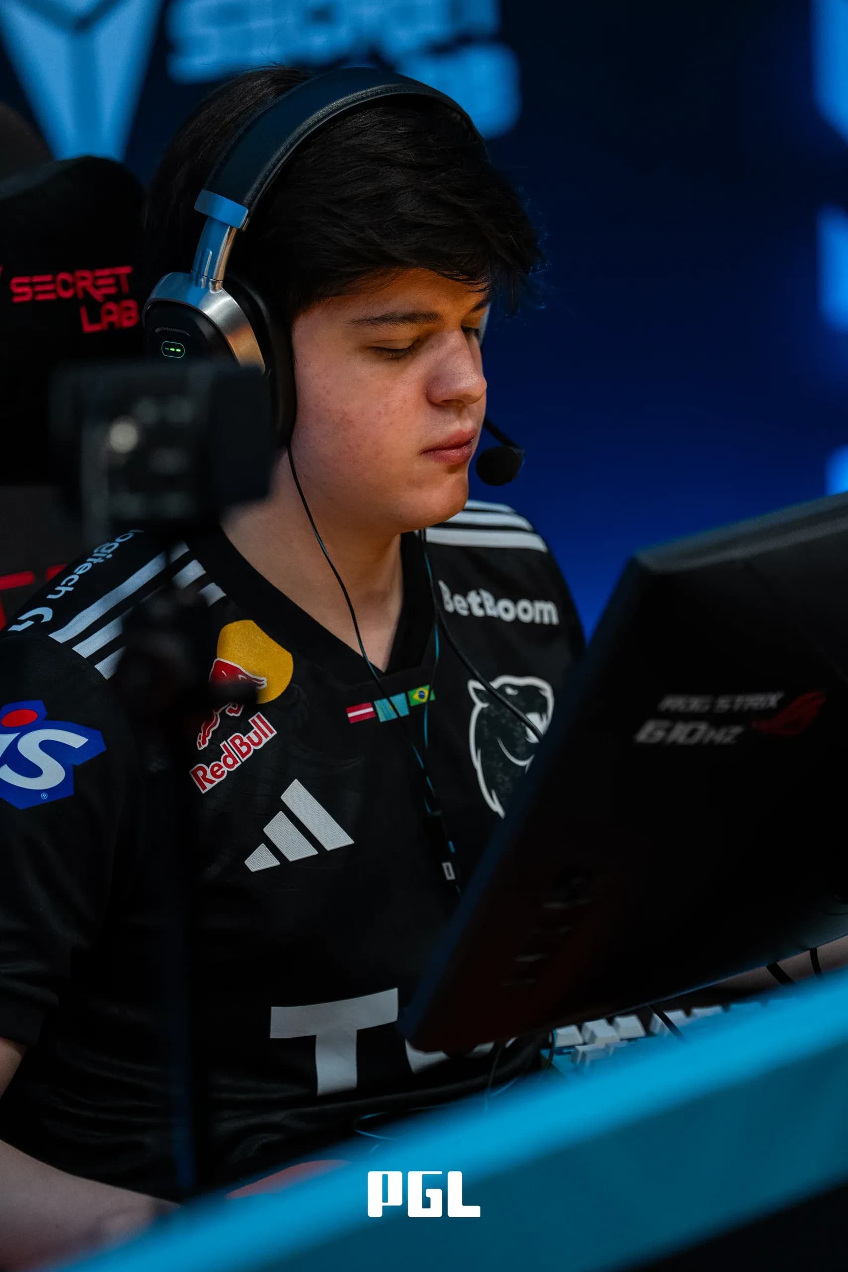 Molodoy and m0NESY are currently holding strong as the 2nd and 3rd highest rated players in Astana. Credit: PGL.