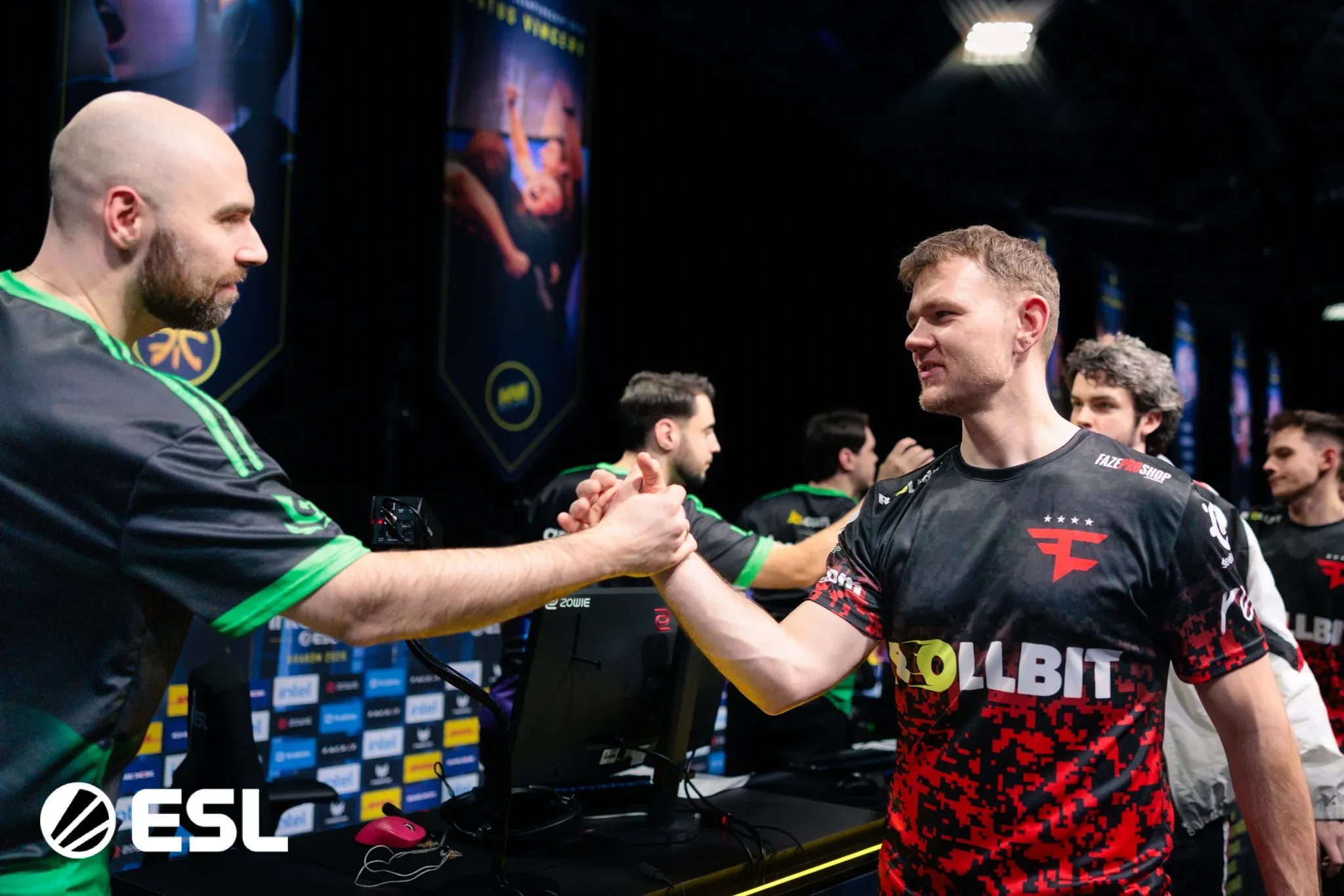 TaZ and Neo shaking hands after FaZe Clan beat BC.Game 2-1 (Image Source: ESL)