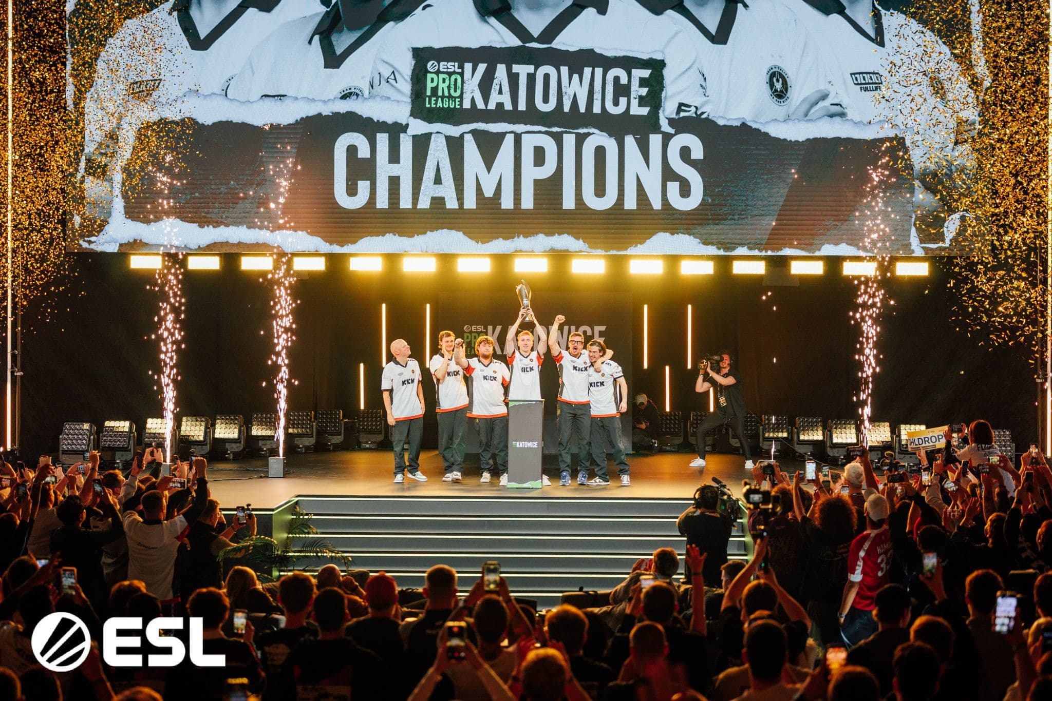 Vitality é Campeã da ESL Pro League 2026 e Conquista o Tetracampeonato