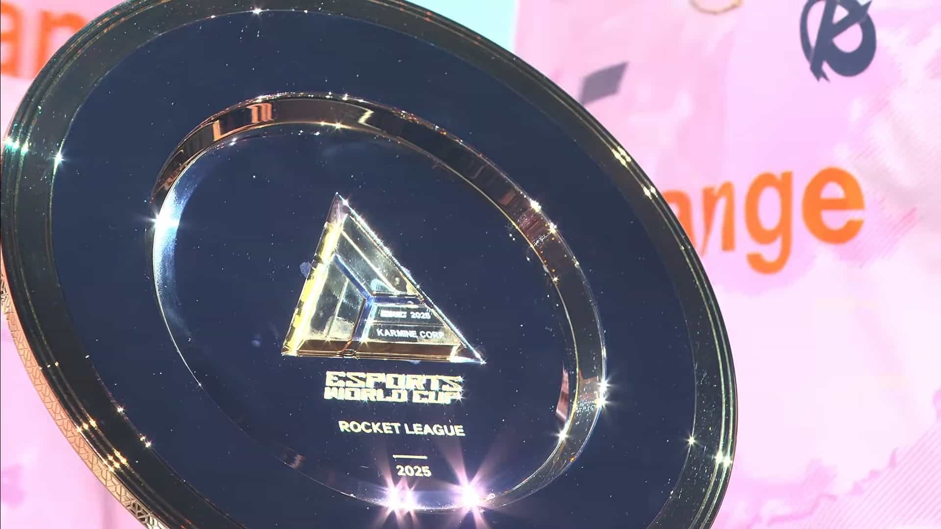Karmine Corp atropela a GK na final do Rocket League na EWC 2025
