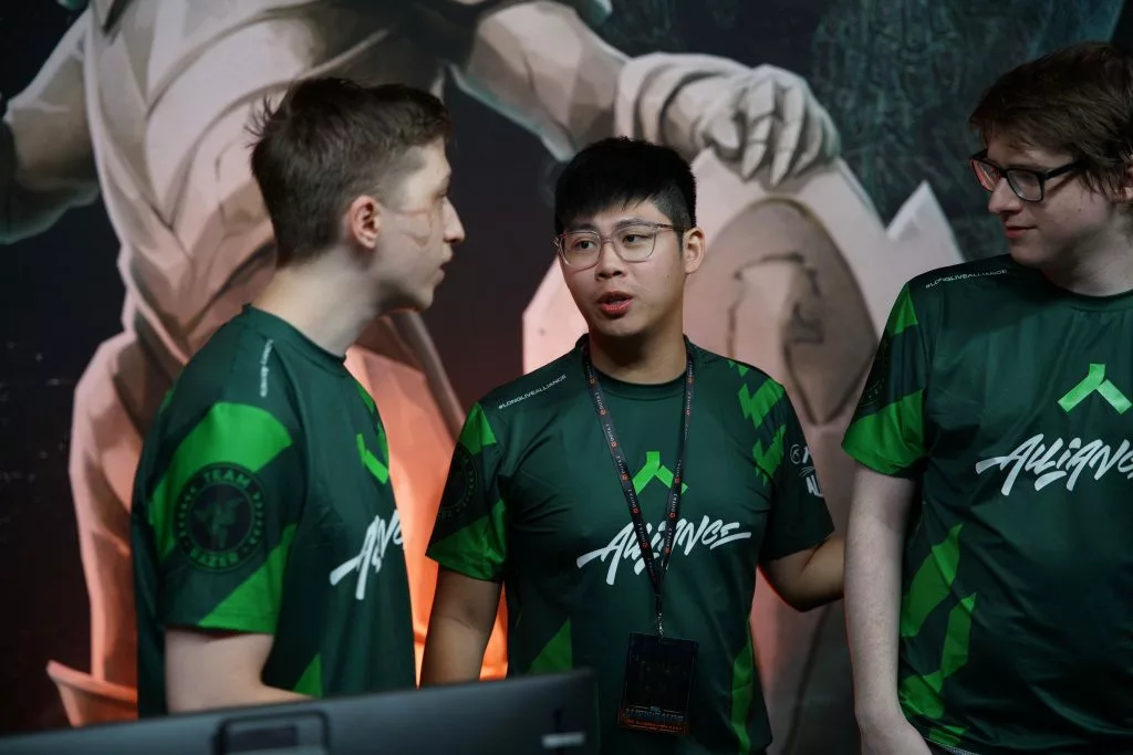 Alliance with coach Arthur.