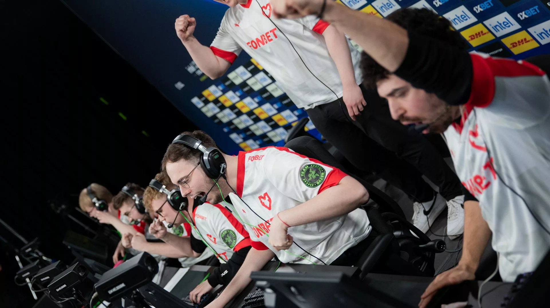 IEM Melbourne 2025 Semifinal Preview: MOUZ vs Team Falcons