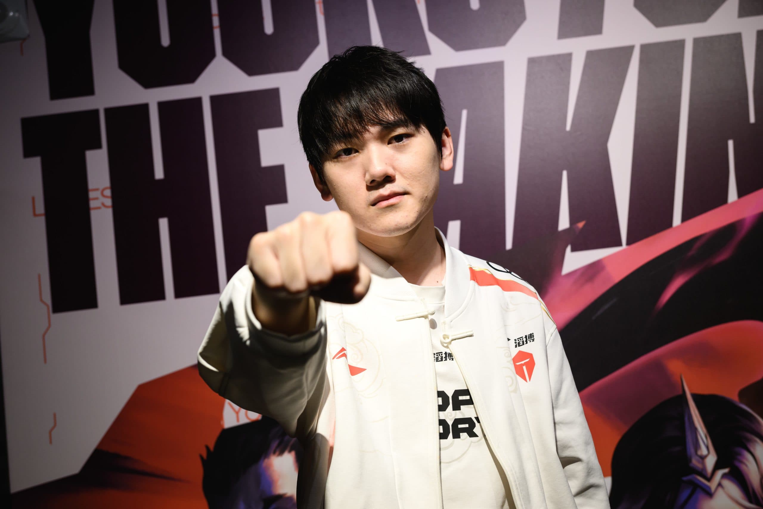 JackeyLove takes the crown! All 2025 LPL Split 3 Awards