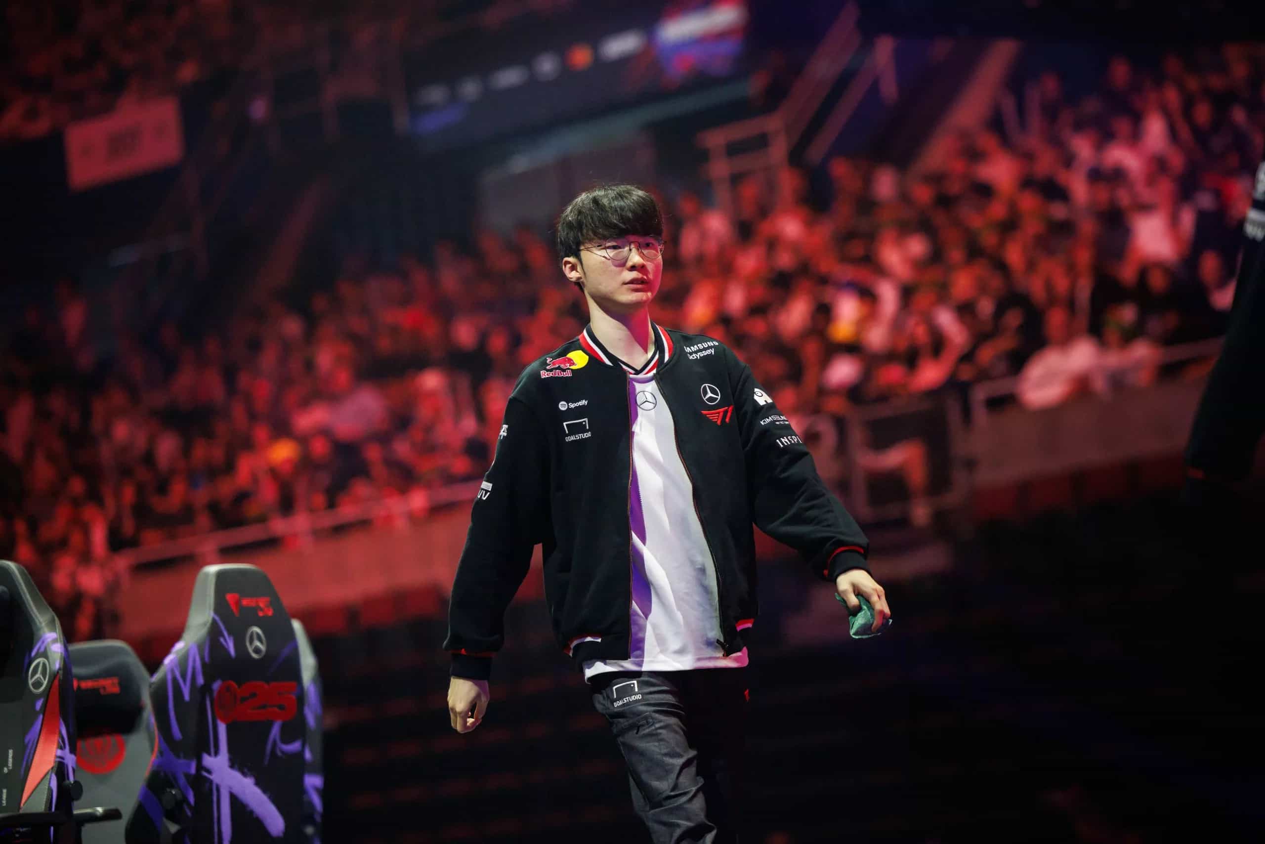 T1 vs Invictus Gaming Preview: Faker and Rookie Clash with Worlds 2025 Swiss Stage on the Line