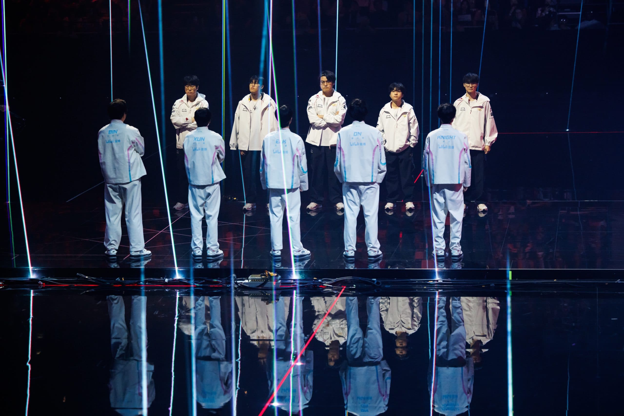 T1 and BLG at the Worlds 2024 Finals