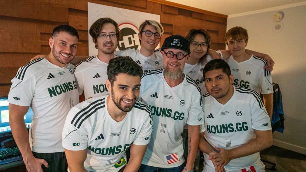 Astini and the nouns roster right before The International.