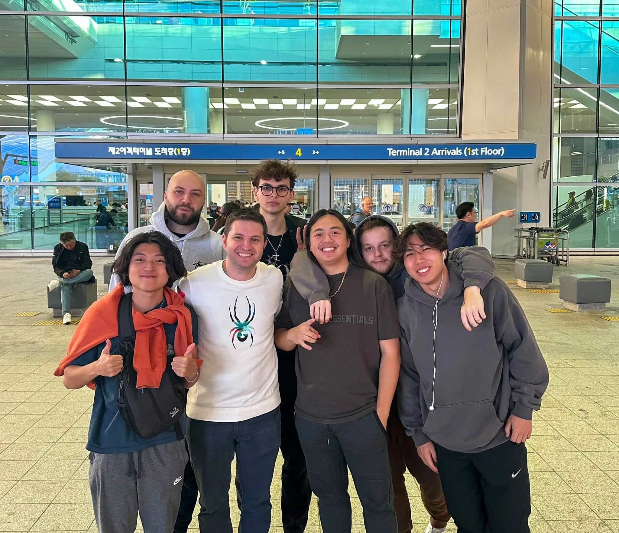 Cloud9 announce the VCT 2025 roster featuring v1c and Rossy