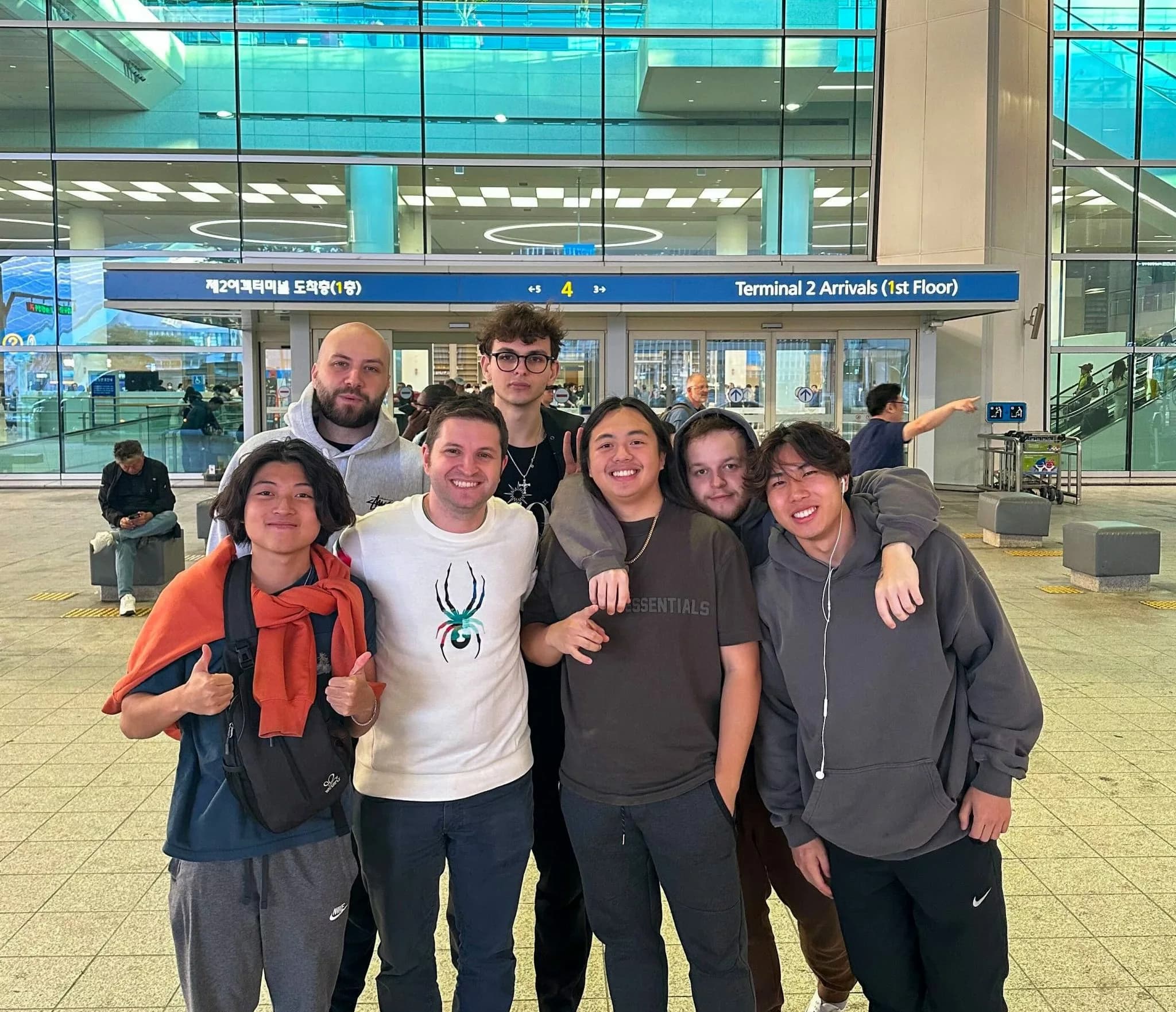 Cloud9 announce the VCT 2025 roster featuring v1c and Rossy